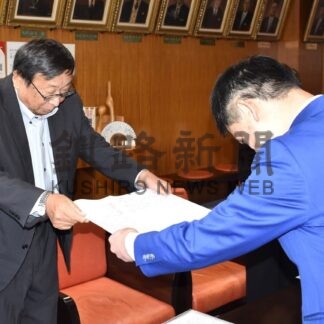 空港の軍事利用懸念、市に内容確認要請　釧労連など３団体【釧路市】(2025-11-09)