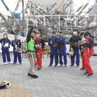 北中ボランティア部 ガイド体験　くしろ・まち・ガイド倶楽部が案内【釧路市】(2025-11-15)