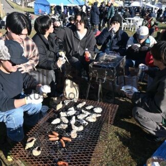 冬近し　屋外イベント活況(2025-11-16)