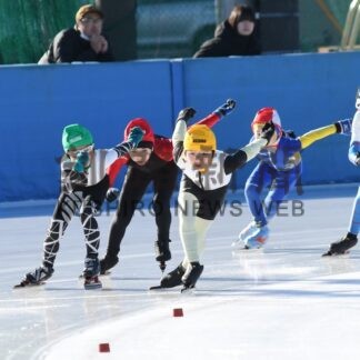 釧根児童 氷上駆ける　全道小・中学生スピードスケート競技大会【釧路市】_4(2025-12-22)