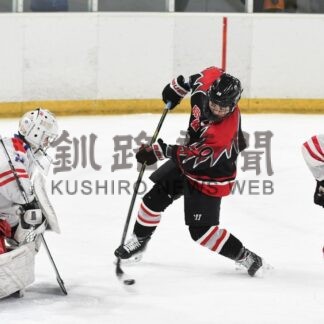 武修館、主導権奪い切れず　主力選手封じ込められ　全道高校アイホ【釧路市】_1(2025-12-24)