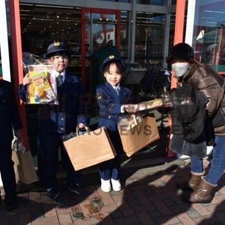 「事件・事故は１１０番」　小学生、一日署員で啓発【標茶町】(2026-01-11)