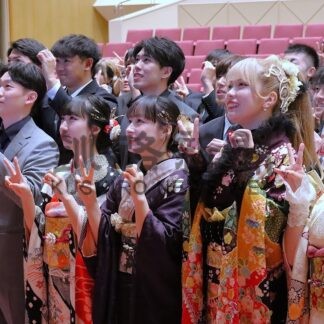 夢と希望胸に歩み　２市６町村で２０歳のつどい_1(2026-01-12)