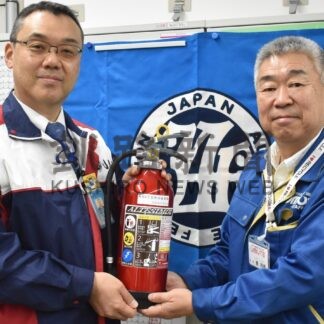 消火器を会員全戸に配布　鳥取８丁目町内会、資源物回収の益金活用【釧路市】(2026-01-24)