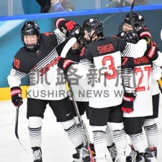 ミラノ・コルティナ五輪　アイホ選手躍動　スタンド熱い声援(2026-02-08)