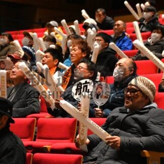 森重、野々村選手頑張れ　町民１００人、ＰＶで声援【別海町】(2026-02-13)