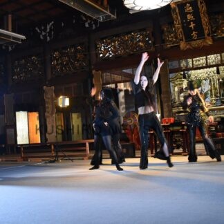 ヒップホップダンス撮影　本行寺で入江さんら、来月発表会で披露【釧路市】(2026-02-17)