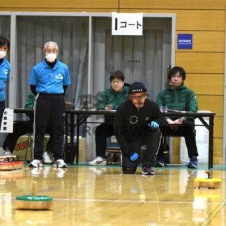 「ヤマオヤジ」優勝　フロアカーリング親善大会【釧路市】(2026-02-19)