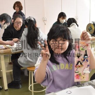おひな様飾り作りに挑戦　コアかがやきで教室【釧路市】(2026-02-23)