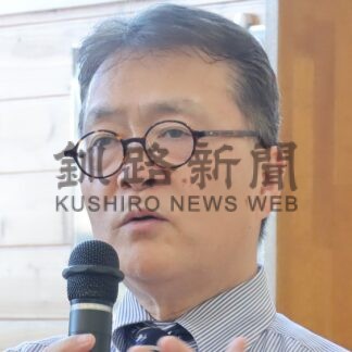 教育漫才で笑顔育む　講演会で教職員ら実践手法学ぶ【根室市】(2026-02-26)