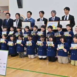 太陽光発電設備を寄贈　釧路ひまわり幼稚園へ、ハンファジャパン【釧路市】(2026-02-28)