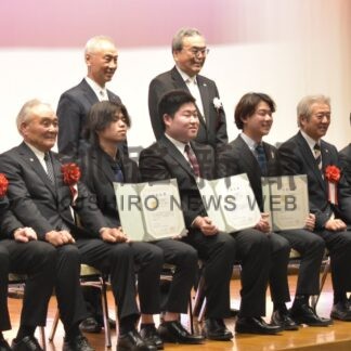 ＩＴ専門学校初の卒業式　岩谷学園、１期生３人門出【中標津町】(2026-03-14)