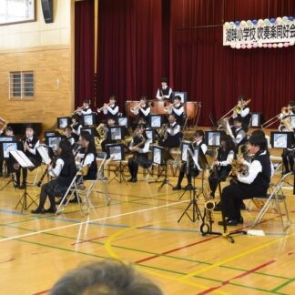 成長と経験、音色に乗せて　湖畔小吹奏楽同好会が一年間の成果披露【釧路市】(2026-03-21)