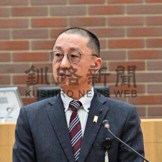 部長職４人退任あいさつ　根室市の２５年度退職者４５人【根室市】_2(2026-03-31)