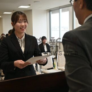 教育者として第一歩　釧路市新規採用教職員辞令交付【釧路市】(2026-04-03)