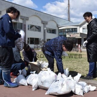 釧根道の駅 快適に　春の清掃活動　各地で有志らごみ拾い【釧路市、根室市】(2026-04-15)