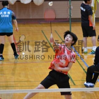 白糠、武修館好成績　釧根地区高校バドミントン(2026-04-21)