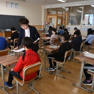 釧根小中学生３８２０人学テ　生活習慣や学習環境調査も【釧路市】(2026-04-24)