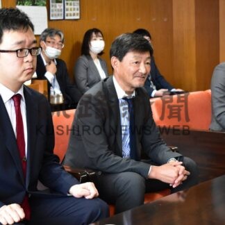 協力隊に安田、渡辺、呉屋さん 　地域貢献へ意気込み語る【釧路市】(2026-04-28)