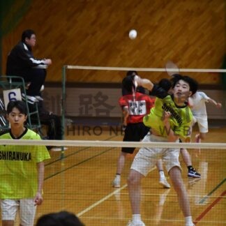 佐藤（釧路町遠矢）男子単制覇　釧根地区中学バド、女子は清水（根室柏陵）制す(2026-05-05)