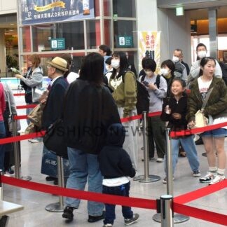 Ｕターンラッシュ本格化　家族連れで空港や駅混雑【釧路市】(2026-05-06)