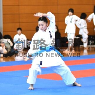 磨いた形、組手競う　空手道志武館大会　幼児から中学生参加【釧路市】(2026-05-10)