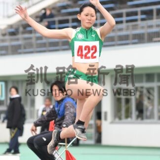 バスケ　釧北陽アベック優勝　陸上　平（武修館１年）大会新で２冠　高体連釧根支部【釧路市】_1(2026-05-26)