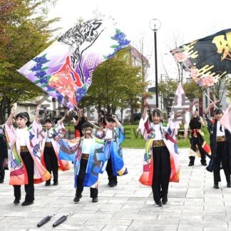 ヨサコイ観客魅了　釧根支部５団体、新曲披露【釧路市】(2026-05-27)