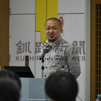 「牛ファースト」取り組み紹介　妹背牛牧場の佐々木さん講演【標茶町】(2026-05-31)