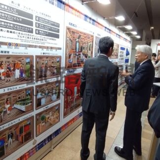 新観光列車のデザイン展示　ＪＲ北海道「赤い星」「青い星」【札幌市】(2026-06-20)