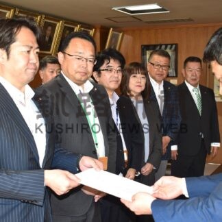 山口氏「歳入確保策を」　経済建設常任委、事業見直し申し入れ【釧路市】(2026-06-24)