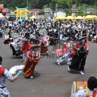 海産物やステージ多彩に　白糠大漁まつり、町内外から６０００人【白糠町】(2026-06-29)