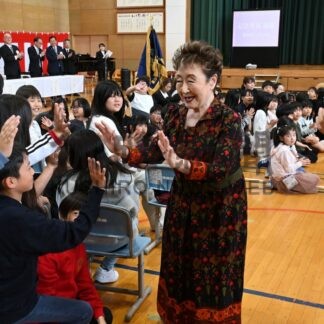 知床未来小、幼稚園 門出祝う　羅臼２校、２園統合開校開園式典【羅臼町】(2026-07-01)
