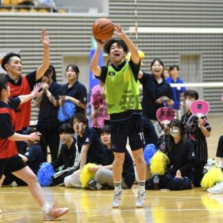 看護学生 スポーツで親睦　釧路３校合同、バレーやバスケ白熱の試合【釧路市】(2026-07-03)