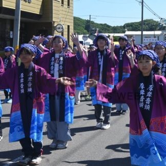 厚岸音頭 華やかに　港まつりで踊り手６５０人パレード　【厚岸町】(2026-07-04)