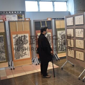 細やかで迫力の墨絵　小林さん作品展【釧路市】(2026-07-05)