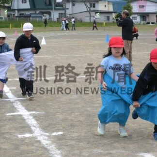 児童生徒元気に競技　釧路市内の各校で運動会【釧路市】_1(2026-07-12)