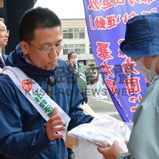 更生保護活動に理解を　市社明運動推進委が市内で街頭啓発【根室市】(2026-07-16)