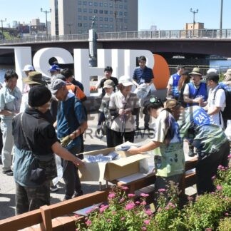 釧路の魅力 再発見　クリーンウオーク、市民４３人がごみ拾い【釧路市】(2026-07-24)