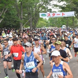 涼しい釧路 駆ける　湿原マラソン、川内選手も参加【釧路市】(2026-07-27)