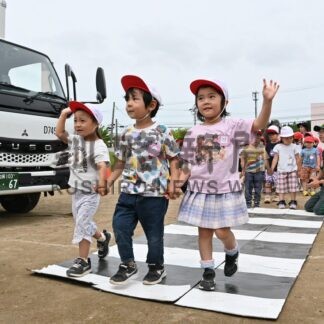 横断歩道の渡り方体験　中標津第２ひかり幼稚園、交通安全ルール学ぶ【中標津町】(2026-08-03)
