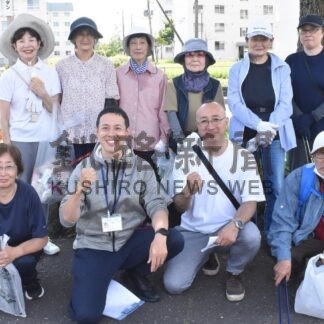 ボランティアと職員ごみ拾いに汗　中部北包括支援センター【釧路市】(2026-08-15)