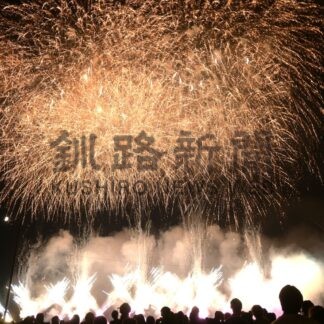 夏の夜空彩る大輪　しらぬか花火大会、８０００人でにぎわう【白糠町】(2026-08-26)