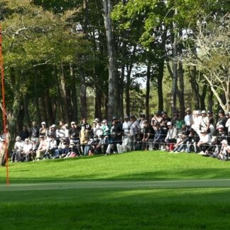 ニトリレディス７０００人のファン魅了　優勝の佐久間選手、大石村長から副賞【鶴居村】_1(2026-08-31)