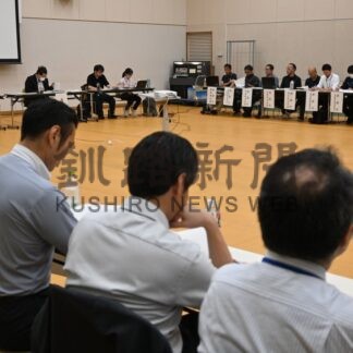 エゾシカ事故増で新対策部会　生息数減も最多更新、「注意期間」も設定　釧路で協議会【釧路市】(2026-09-11)