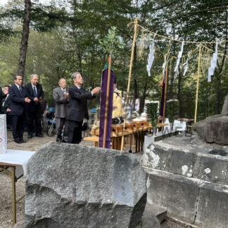 井上耕介氏の遺徳、慰霊祭でしのぶ【厚岸町】(2026-09-21)