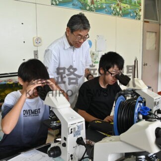 海の生態系を学ぶ　小学生、プランクトン観察【標津町】(2026-09-29)