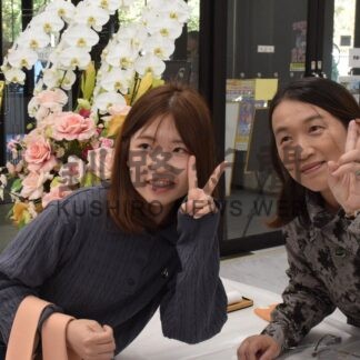 湊かなえさん釧路でサイン会　人気小説家、１００人超が来場【釧路市】(2026-10-05)