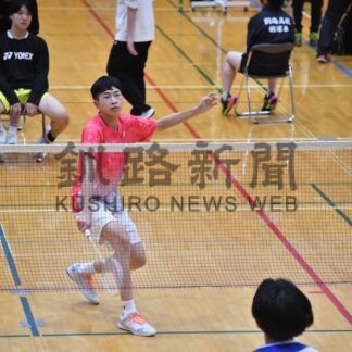 川上（根室）、佐藤（武修館）１部優勝　高校バドミントン(2026-10-06)