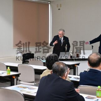 議会活動へ意見交換　会派「紬」【根室市】(2026-10-10)